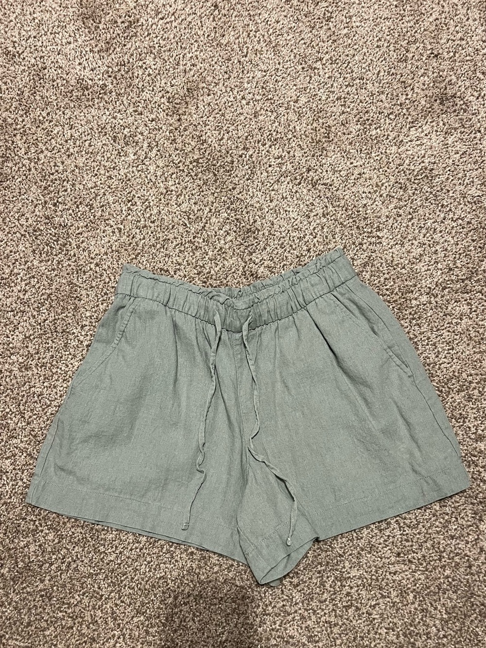 GAP Lightweight Linen blend Drawstring Shorts - Sage Size XS - Picture 2 of 5